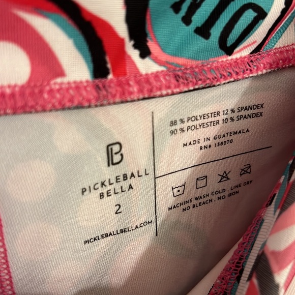 NWOT Pickleball Bella Dink Skort SZ2 Bella Tee SZM and Hat One Size In Pink - Picture 6 of 7